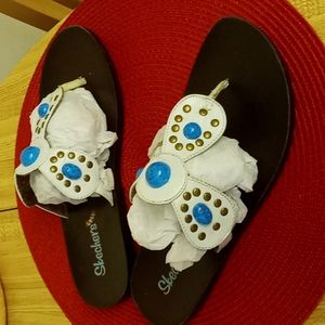 Skechers Cali Flip Flops with Turquoise/Gold Beads Detail